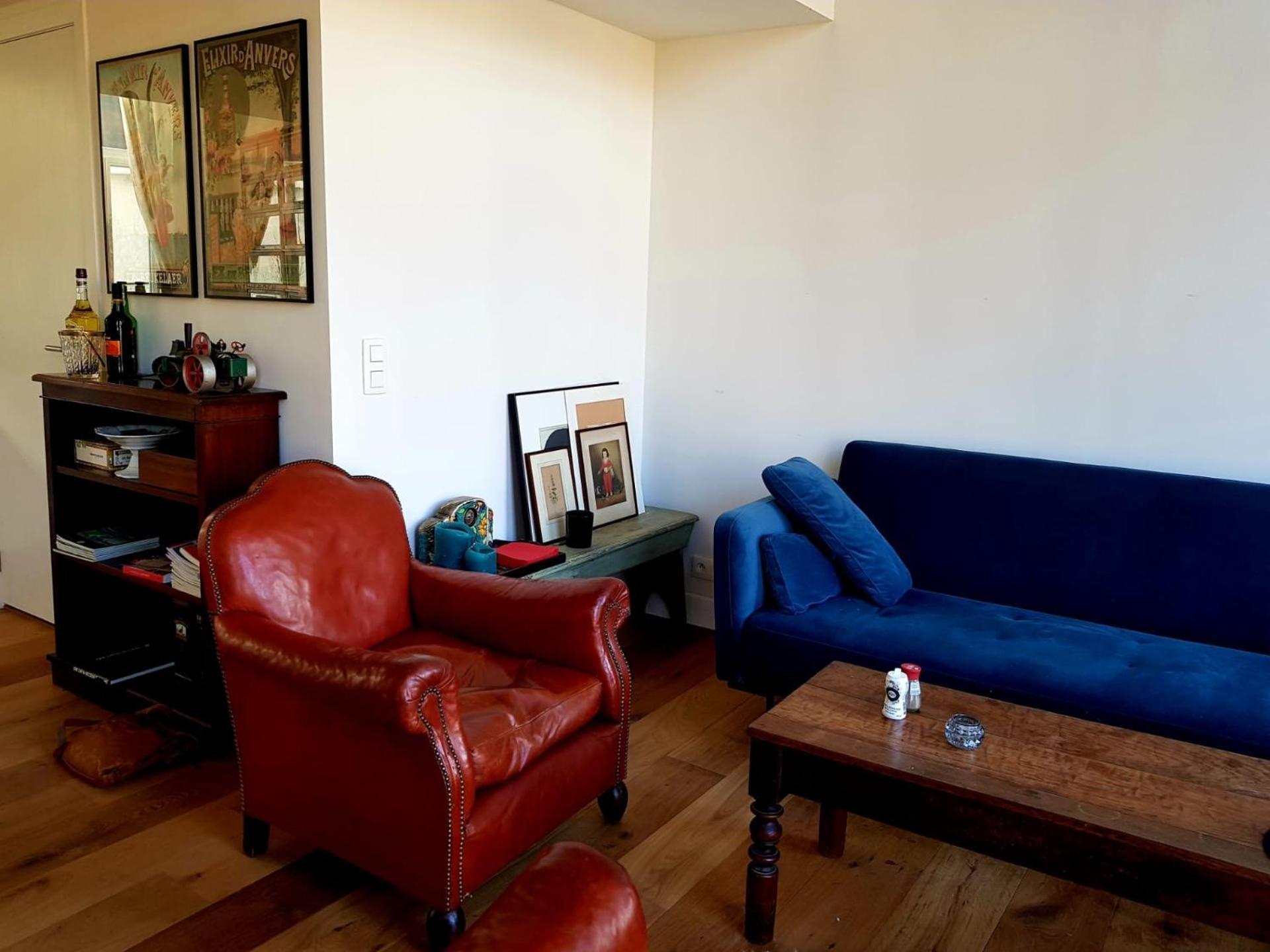 Perfect Location & Parking Appartement *